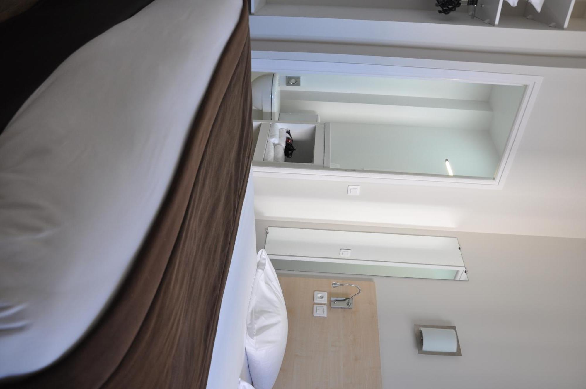 Hotel Foch Nancy Gare Quarto foto