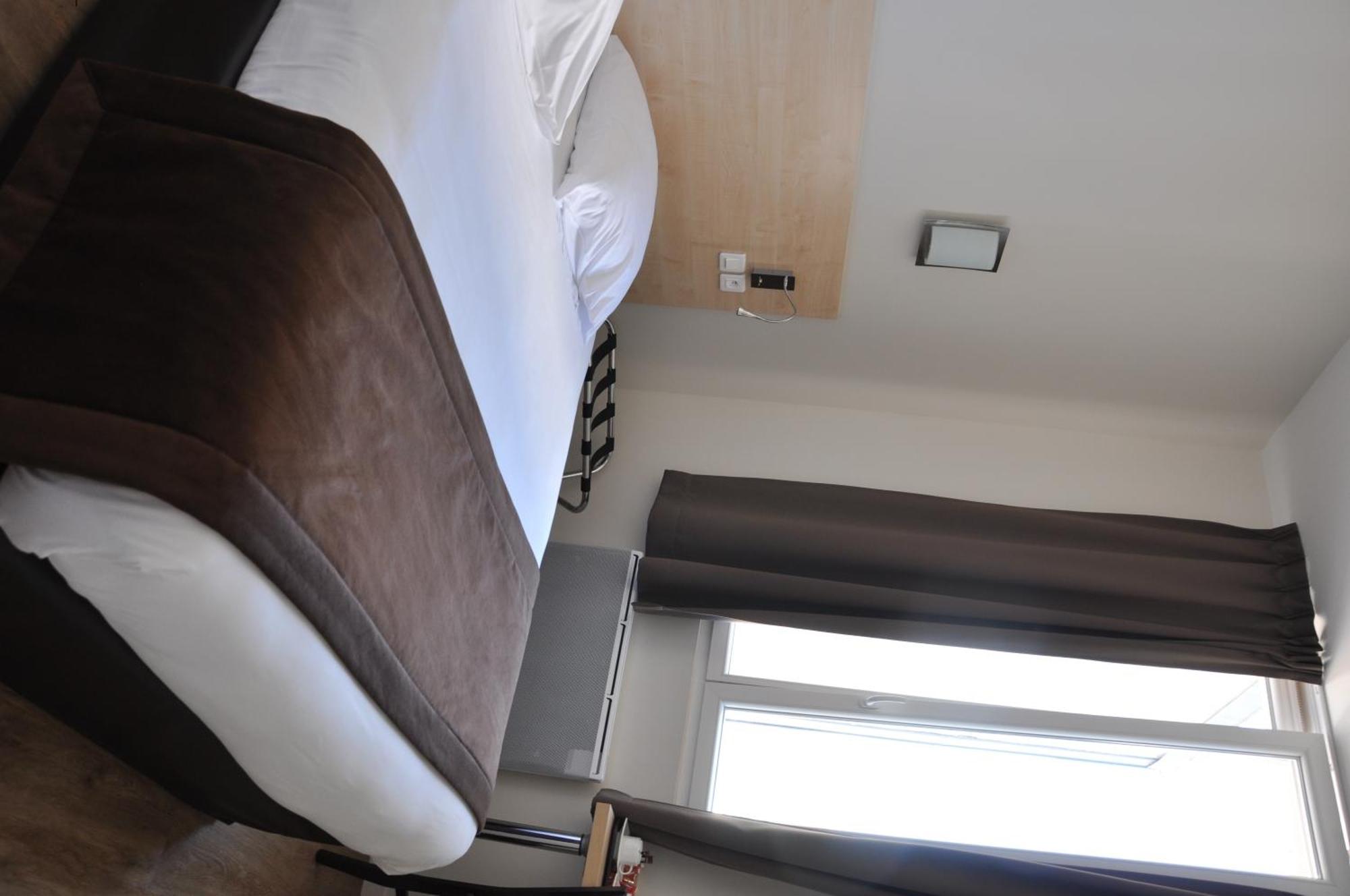 Hotel Foch Nancy Gare Quarto foto